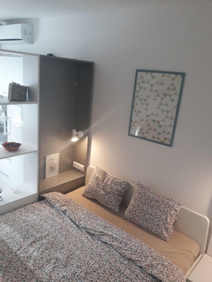 Cozy Central Studio Bucarest Extérieur photo